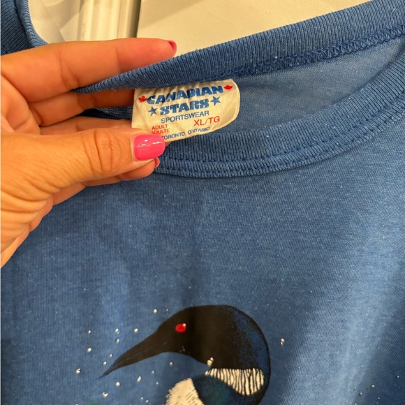 Vintage Lake of Bays Tshirt - Graphics in Perfect Conditions - Picture 3 of 4